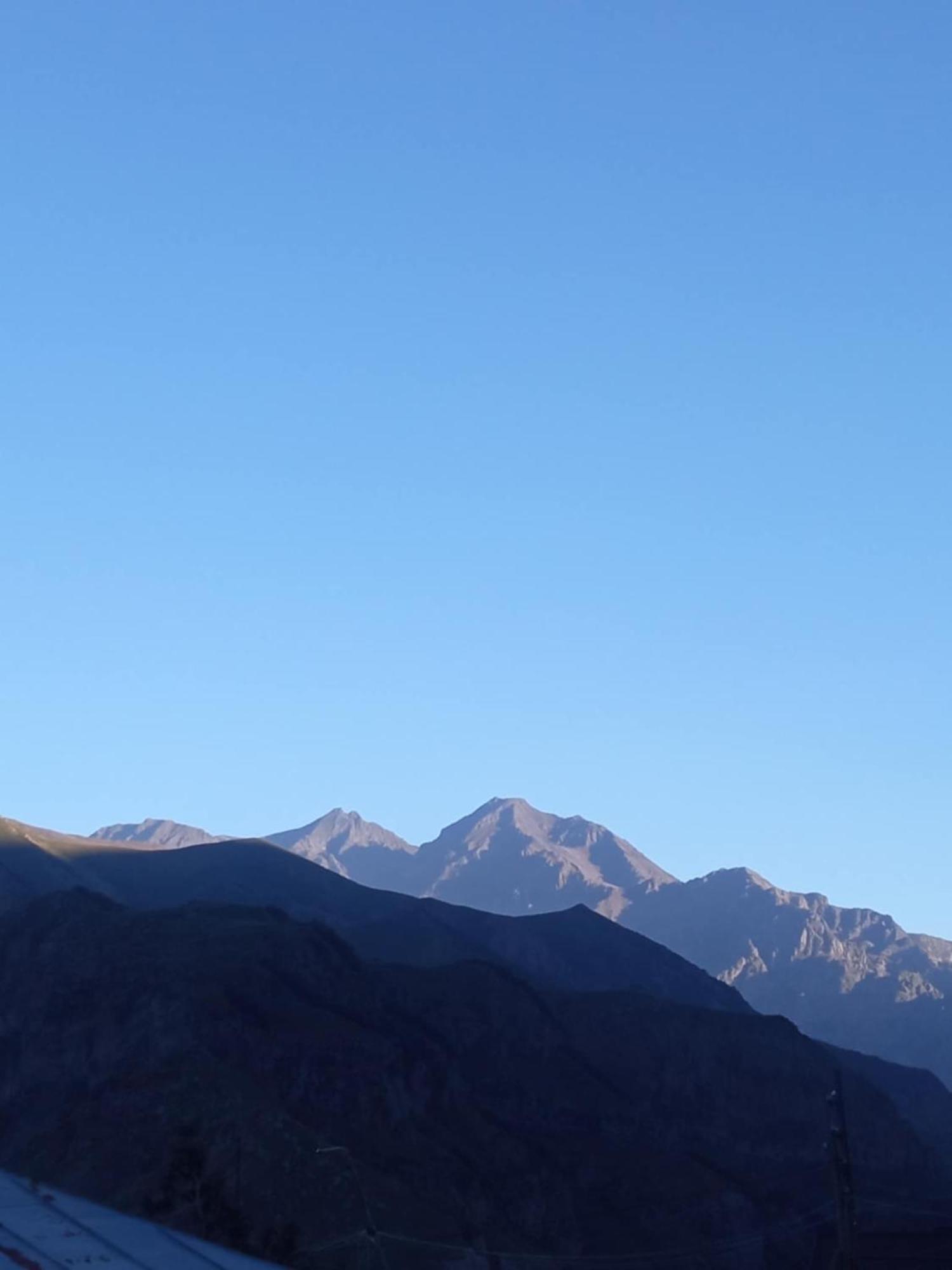Guesthouse Relax In Kazbegi المظهر الخارجي الصورة